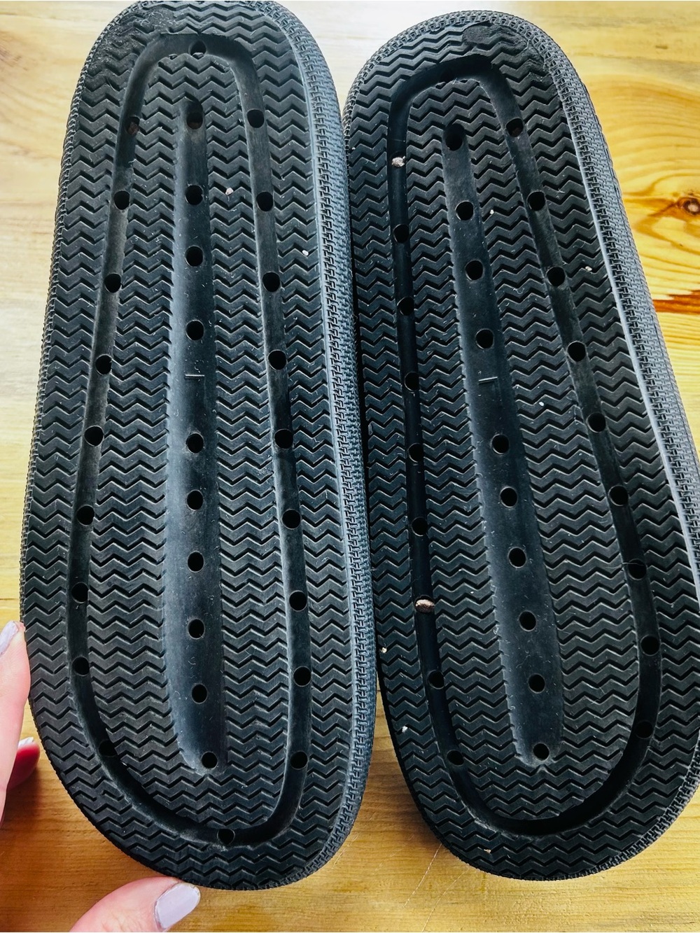 PINK Victoria's Secret Black Slide Sandals - Picture 2 of 4